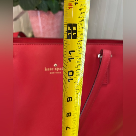 Kate Spade Tote - Picture 11 of 14
